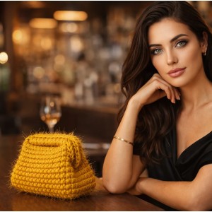 Fluffy pochette elegante per occasioni speciali